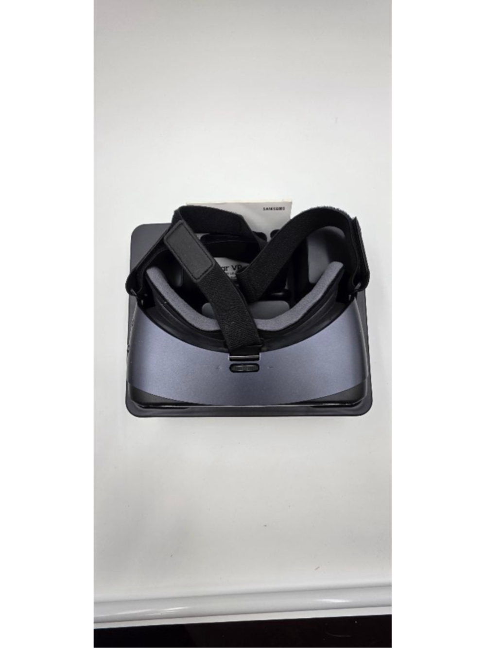 Brand new box open Samsung Gear VR with Controller Black Smartphone VR Headset - Picture 4 of 10